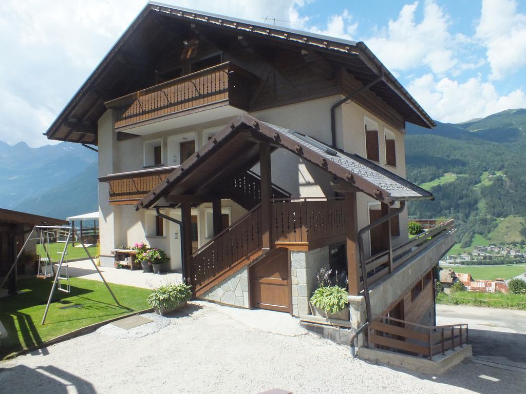 Best House Snc Di Elisa Baroni E Beatrice Dei Cas Bormio Bagian luar foto